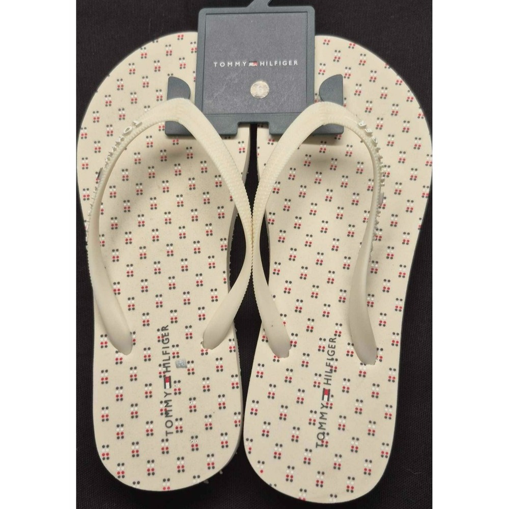 NWT Tommy Hilfiger Deyeir women's white pattered flip flop sandals sz. 6